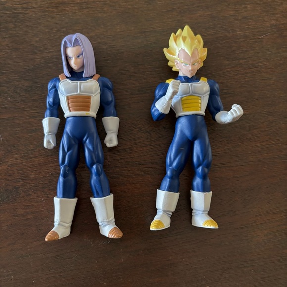 Other - Dragon ball Z - Vageta & Trunks - lot of two plastic figurines
